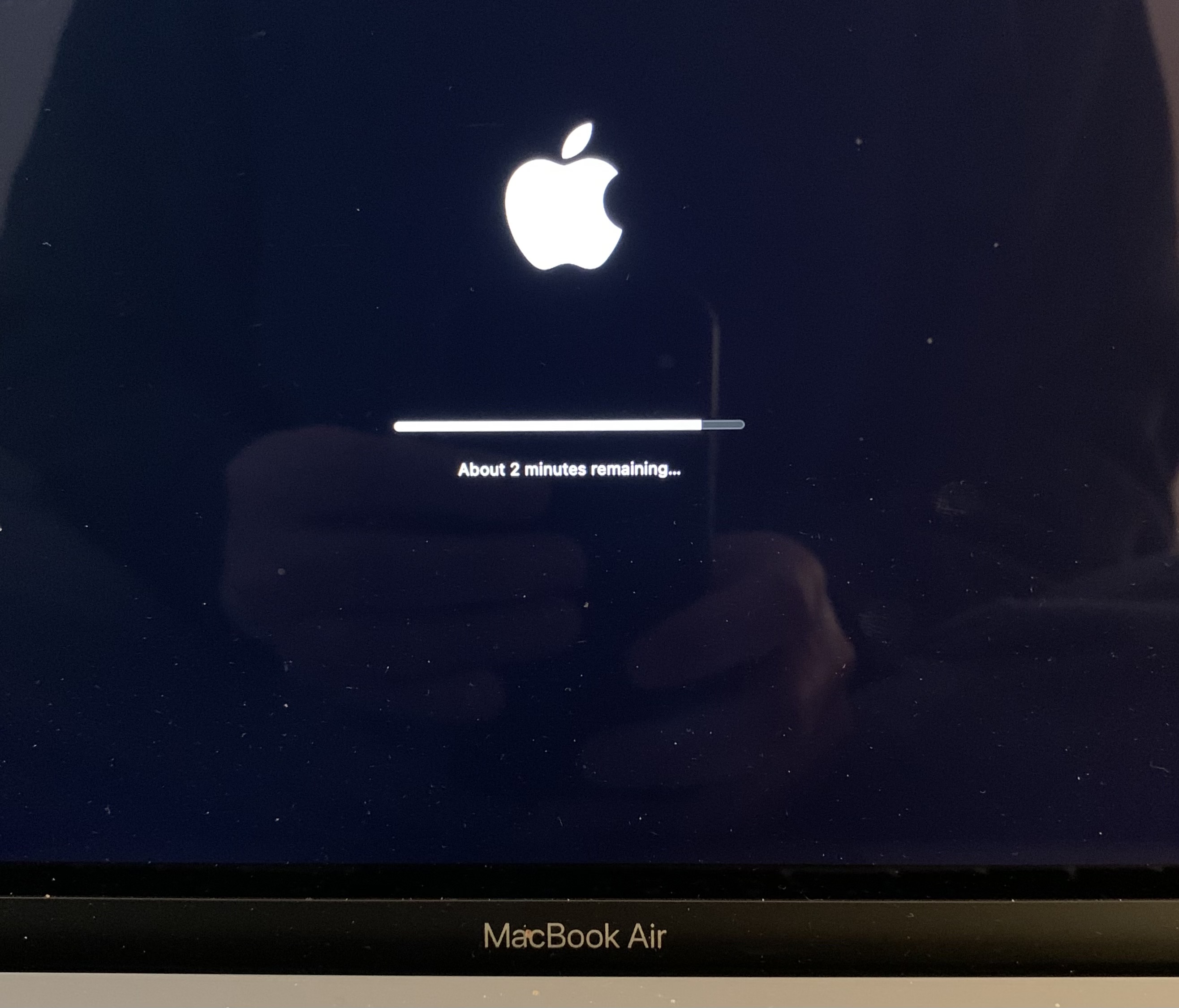 OS update progress screen