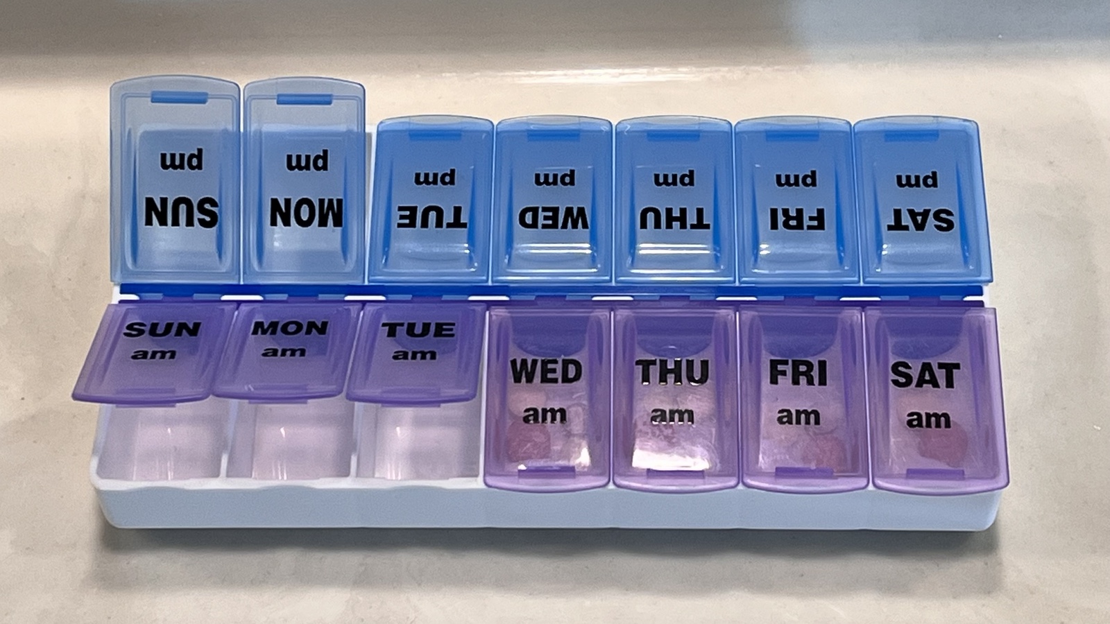 AM PM weekly pill organizer